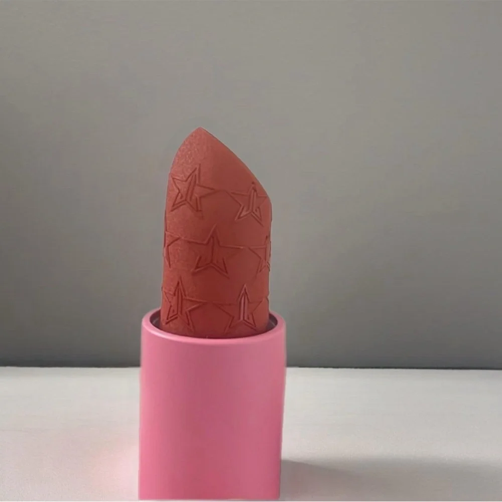 Jeffree Star Velvet Lipstick - Soft Pink